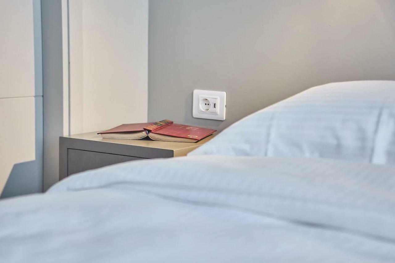 Spacious Suite W. Huge Balcony + Acropolis View アテネ エクステリア 写真