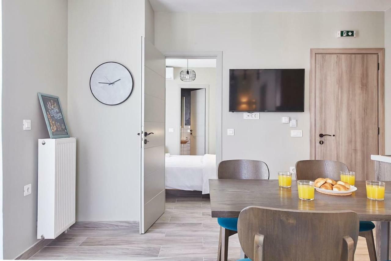 Spacious Suite W. Huge Balcony + Acropolis View アテネ エクステリア 写真